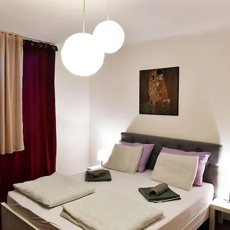 Charming And Stylish Centrally Located 50m2 * Belgrade