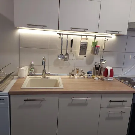 Charming And Stylish Centrally Located 50m2