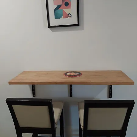 Apartment Charming And Stylish Centrally Located 50m2