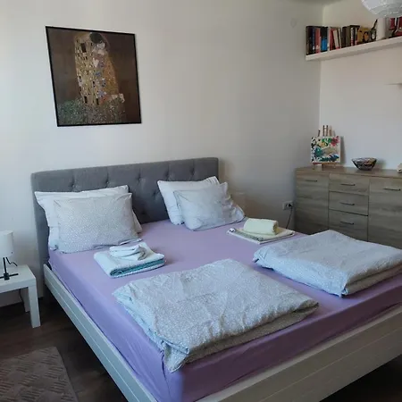 Charming And Stylish Centrally Located 50m2 Апартаменты *