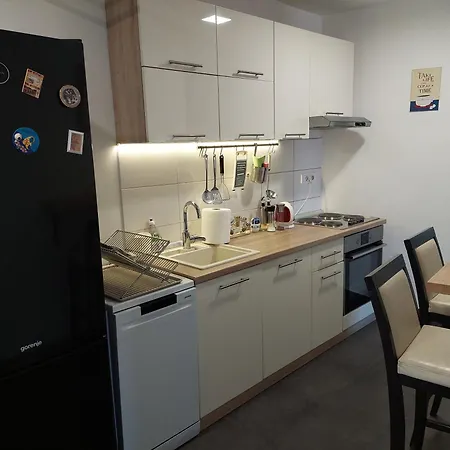 Charming And Stylish Centrally Located 50m2 Апартаменты Белград